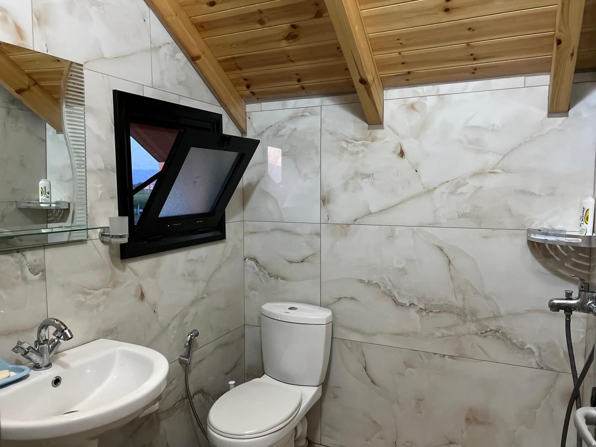 Beni Rooms Tale Lezhë Buitenkant foto